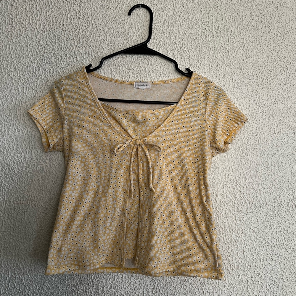 Heart & Hips Brand Layered Ditsy Floral Baby Tee